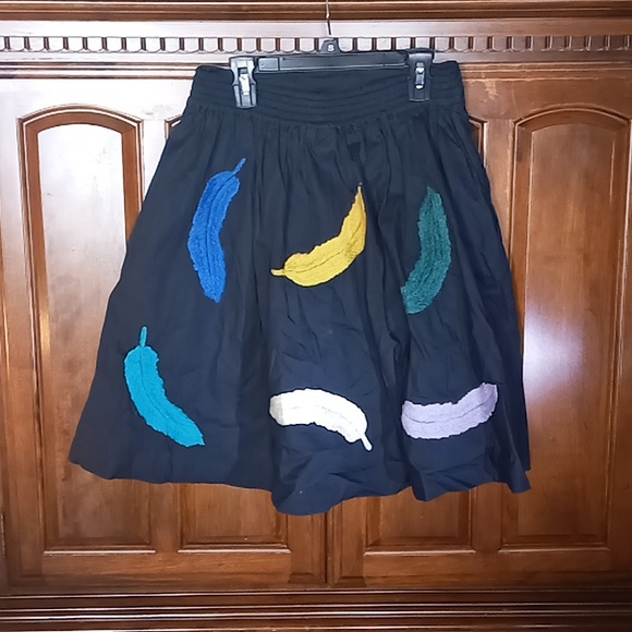 Girls From Savoy Leaf skirt - Picture 3 of 6